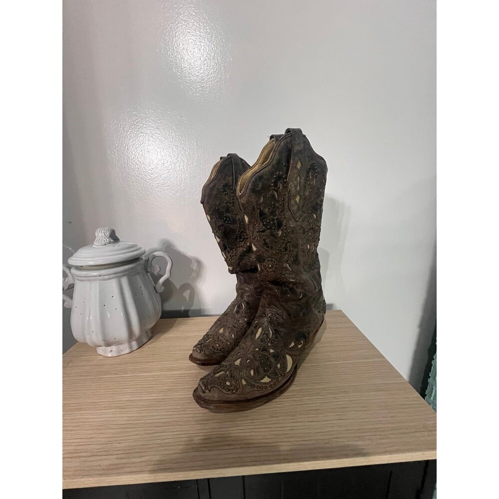 Corral Vintage women's western boots size 8